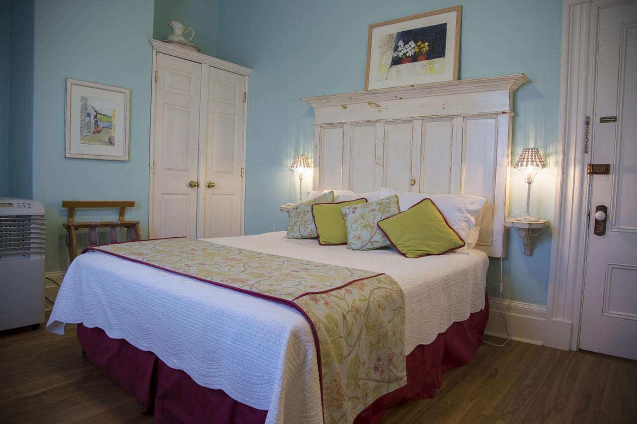 Ashlea House B&B Lunenburg Bagian luar foto