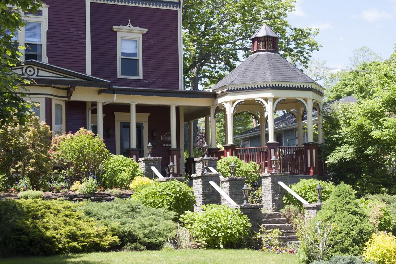 Ashlea House B&B Lunenburg Bagian luar foto